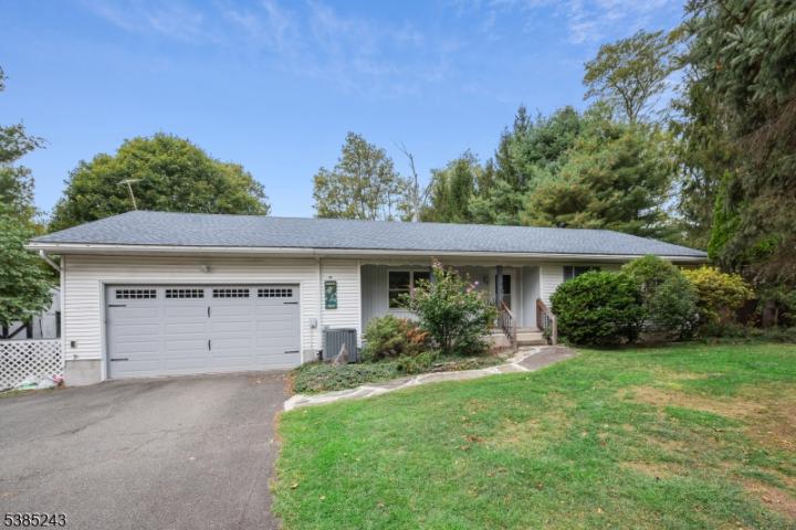 Photo of 55 Delaware Road, Knowlton NJ