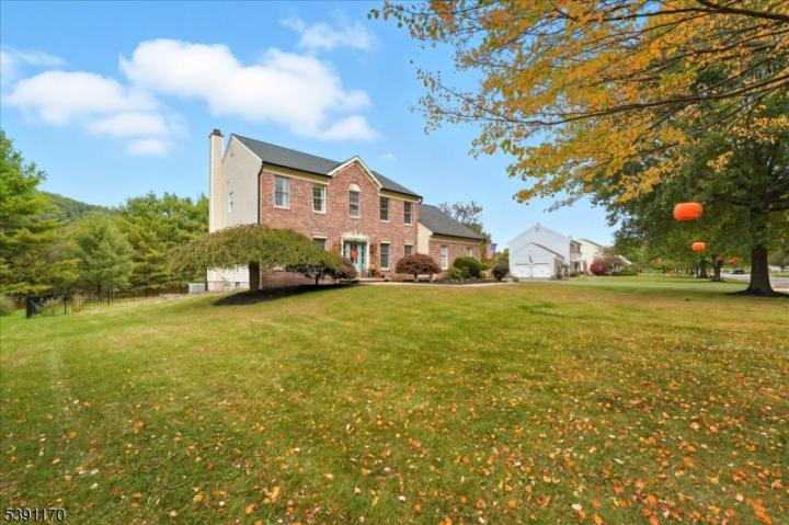 Photo of 7 Pebble Beach Way, Washington NJ