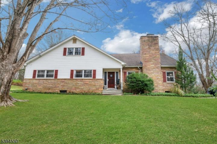 Photo of 16 Stillwater Road