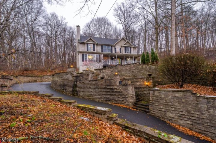 Photo of 123 Vail Road