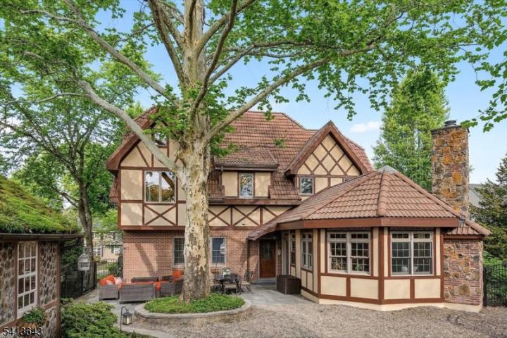 Photo of 322 Aurora Street, Lopatcong NJ