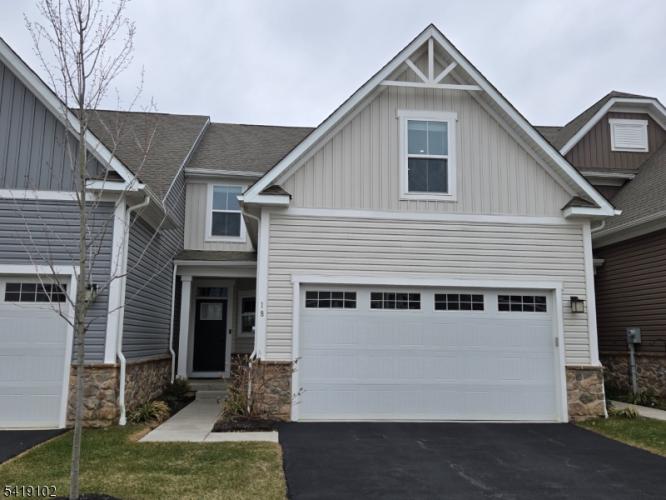 Photo of 18 Sparrowhawk Street, Washington NJ