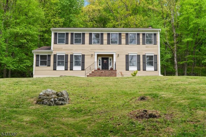 Photo of 40 Tamarack Road