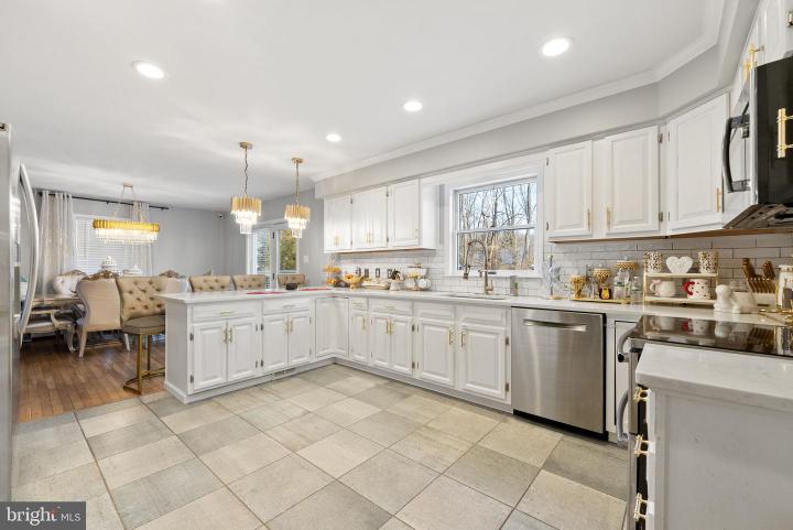 Photo of 2 Clover, Washington NJ