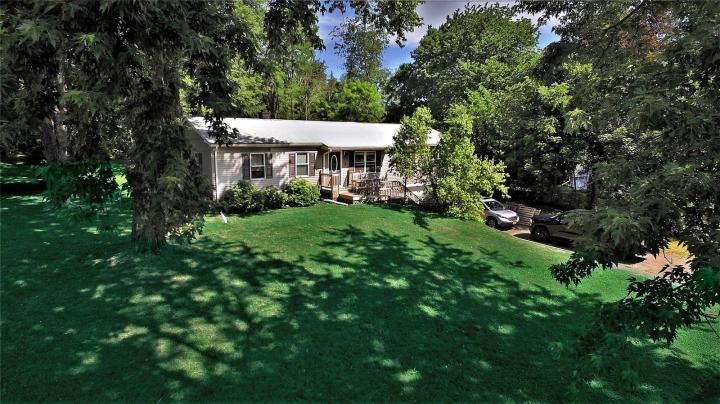 Photo of 8 Maple Drive, Warwick NY