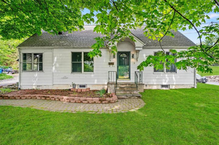 Photo of 15 Scanlon Avenue, Florida NY