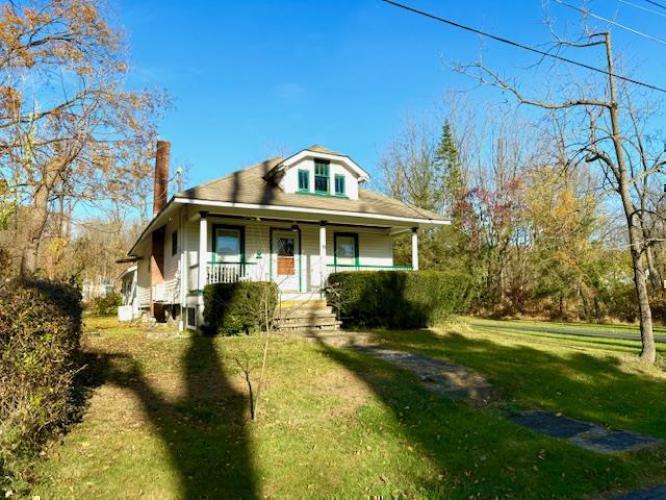 Photo of 16 Yetter Lane, Sparrowbush NY