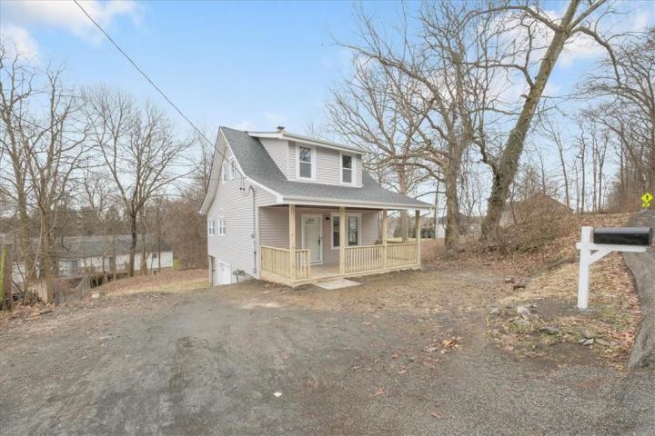 Photo of 202 Maiden Lane, Maybrook NY