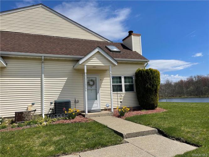 Photo of 32 Brick Pond Road, Middletown NY