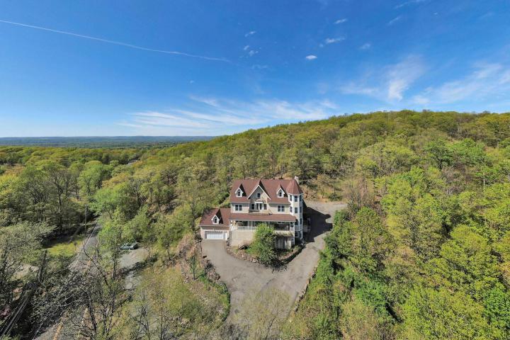Photo of 405 Christian Herald Road, Valley Cottage NY