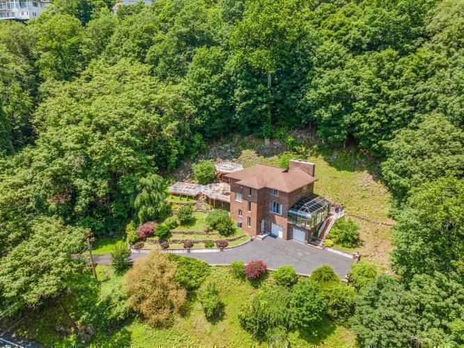 Photo of 908 Route 9w, Nyack NY