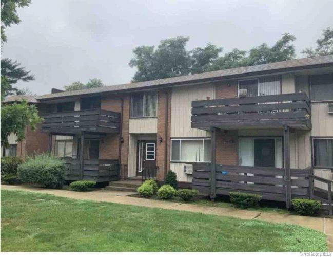 Photo of 47 Sierra Vista Lane 47, Valley Cottage NY