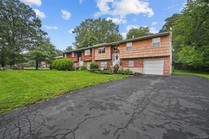Photo of 14 Michele Court, Spring Valley NY