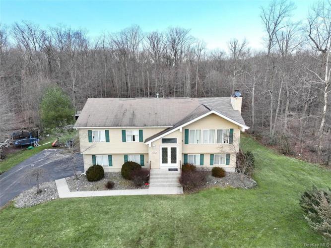 Photo of 9 Aron Court, Spring Valley NY