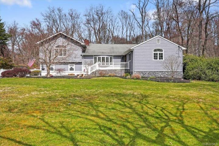 Photo of 262 East Townline Road, West Nyack NY