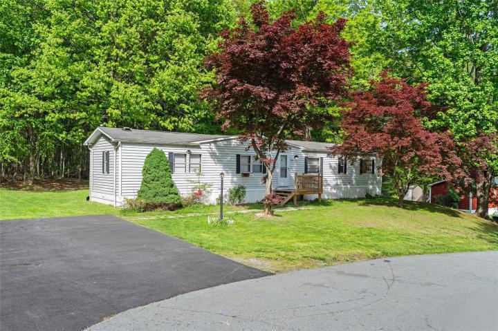 Photo of 26 Redwood Street, Bloomingburg NY