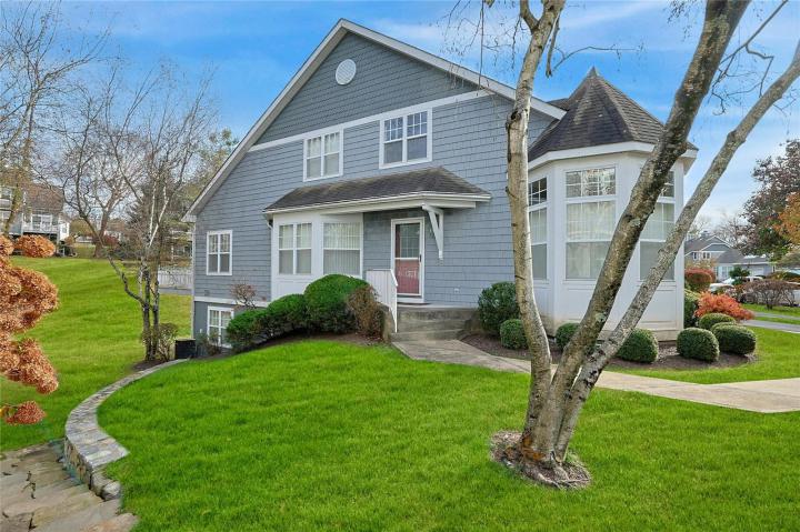 Photo of 72 Mystic Drive, Ossining NY