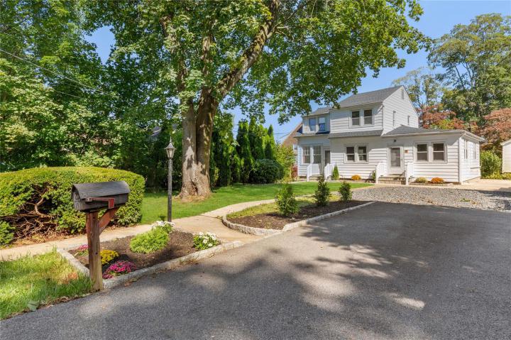 Photo of 55 Cleveland Place, Hawthorne NY