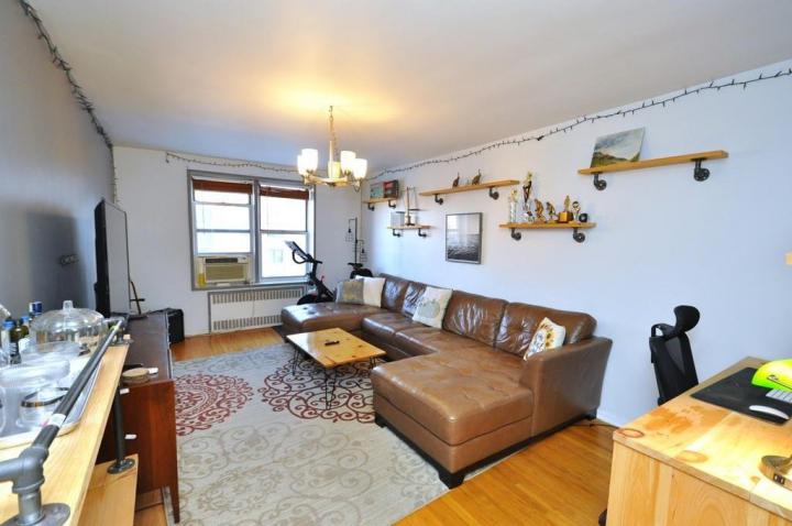 Photo of 501 Riverdale Avenue 6h, Yonkers NY