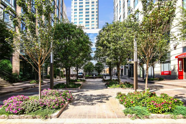 Photo of 10 City Place 26c