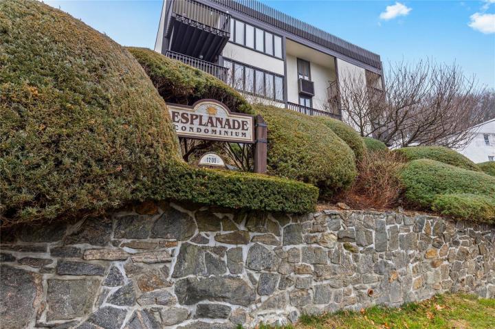 Photo of 1200 Warburton Avenue 23