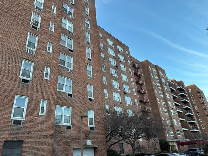 Photo of 245 Rumsey Road 7x, Yonkers NY