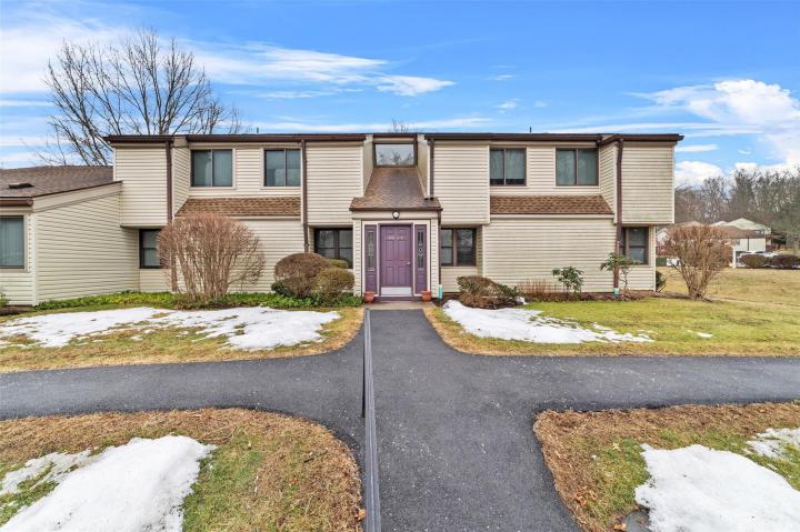Photo of 46 Jefferson Oval B, Yorktown Heights NY