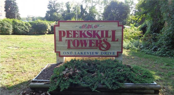 Photo of 1 Lakeview Drive 4b, Peekskill NY