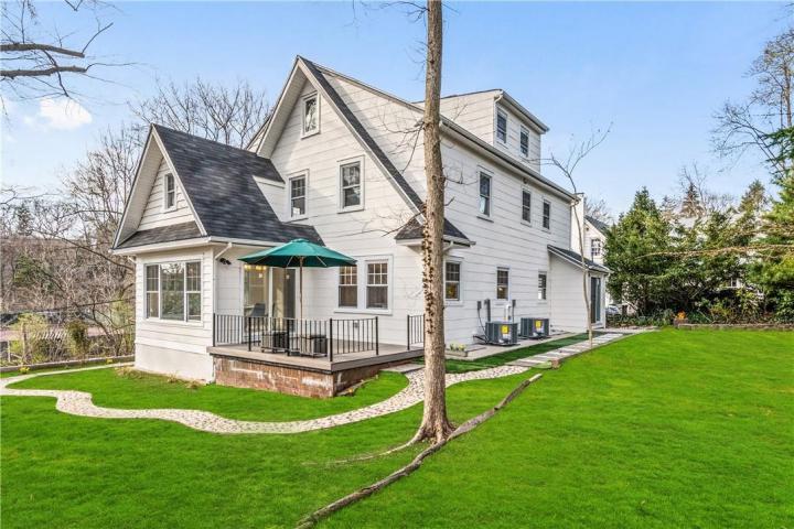 Photo of 4 Brook Lane