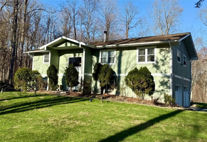 Photo of 110 Mahopac Avenue, Granite Springs NY