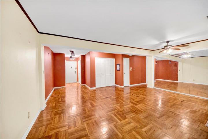 Photo of 277 Bronx River Road 4l, Yonkers NY