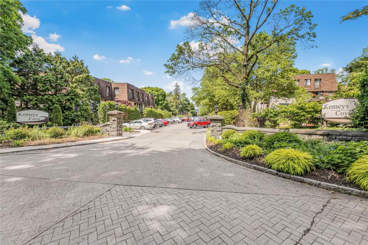 Photo of 608 Kemeys Cove 6-08, Briarcliff Manor NY
