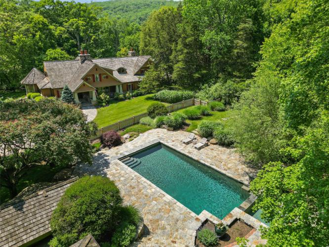 Photo of 54 Old Stone Hill Road, Pound Ridge NY