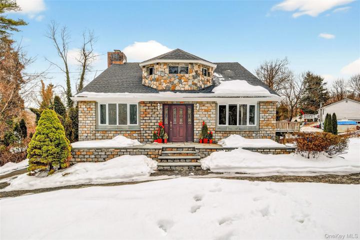 Photo of 24 Old Knollwood Road