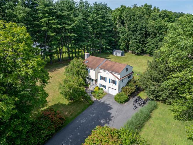 Photo of 8 Somerset Drive, Somers NY