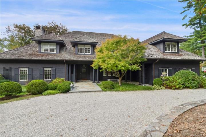 Photo of 628 Guard Hill Road, Bedford NY