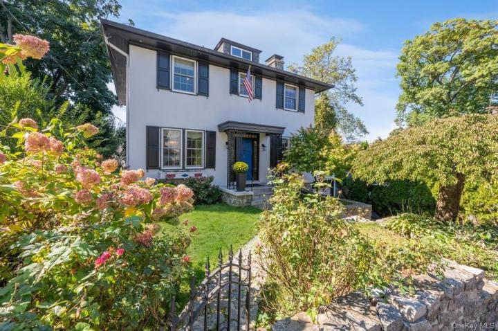 Photo of 1 Minturn Road, Bronxville NY