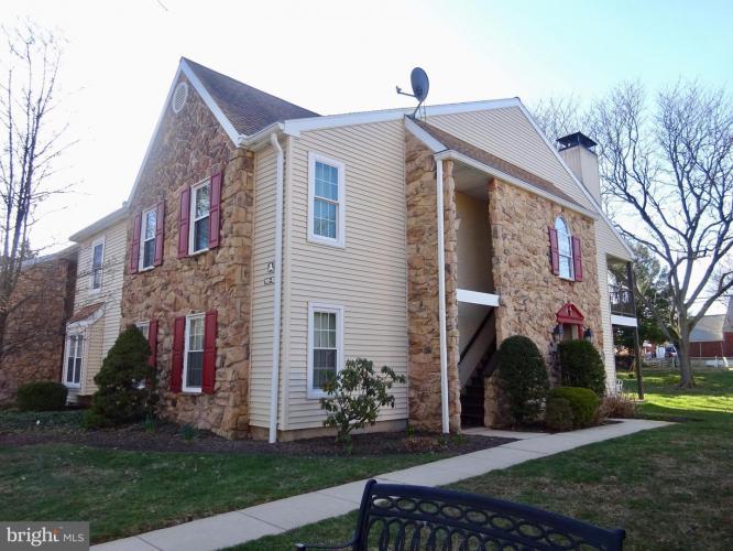 Photo of 110 Valley Greene Cr, Reading PA
