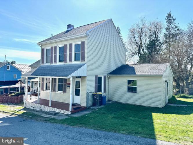 Photo of 114 N Front Street, Womelsdorf PA