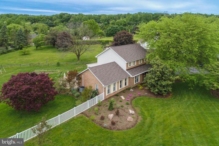 Photo of 5006 Sweitzer Road, Mohnton PA