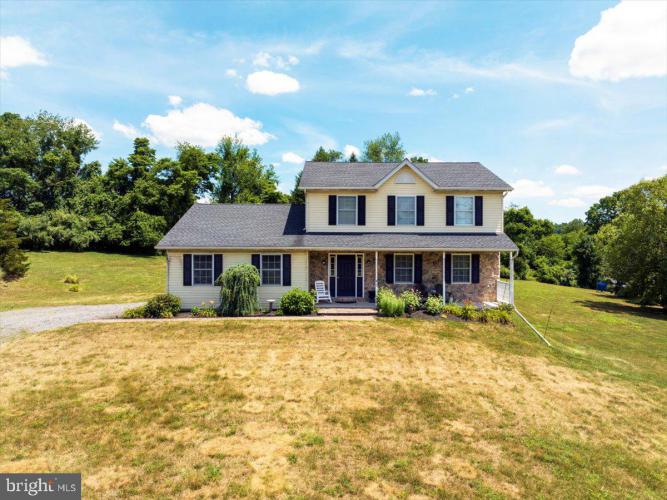 8 Willow Street, Birdsboro PA 19508 for sale by EveryHome Realtors