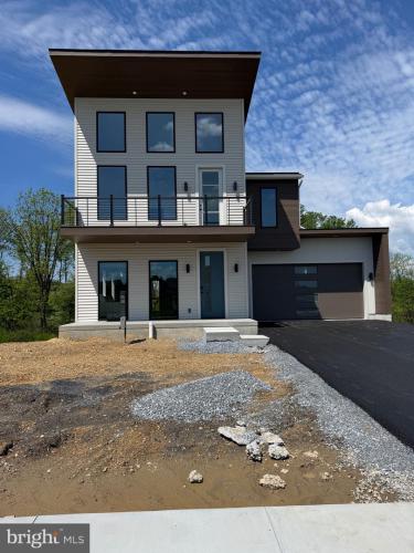 Photo of 46 Clover Drive 46, Myerstown PA