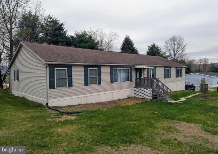 Photo of 3 Hawthorne Lane, Hamburg PA