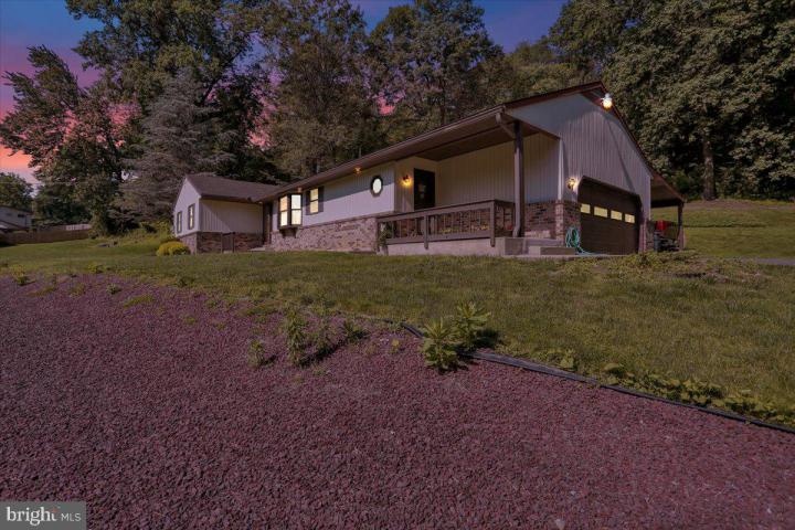 Photo of 90 Preston Road