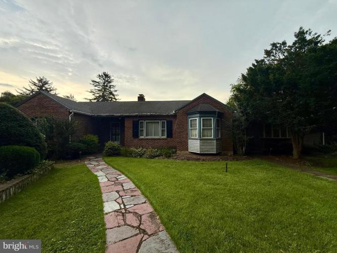 Photo of 1709 Golf Road, Reading PA