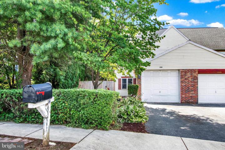 Photo of 214 S 4th Street, Womelsdorf PA