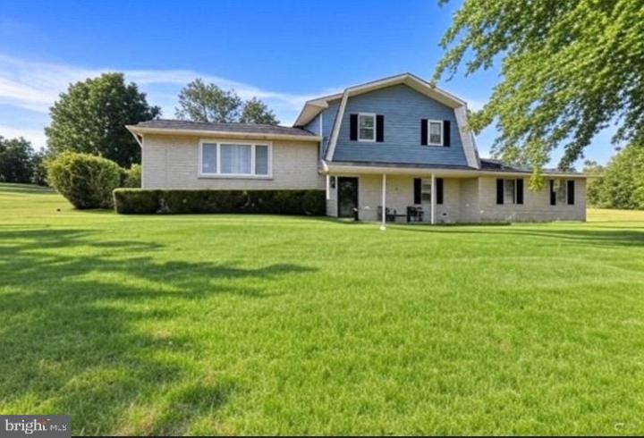 Photo of 660 Onyx Cave Road, Hamburg PA