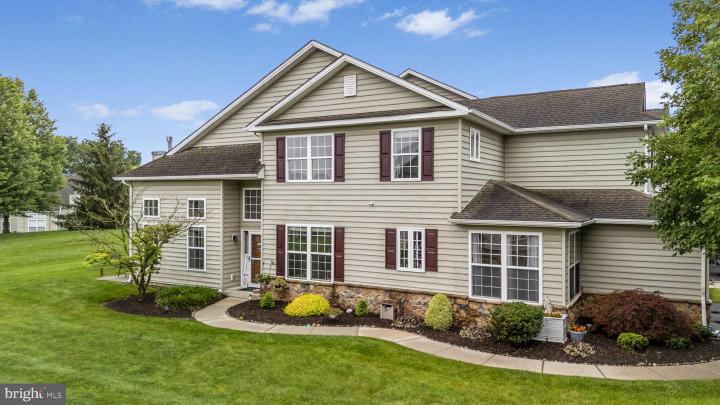 Photo of 1520 Lexington Way, Morgantown PA