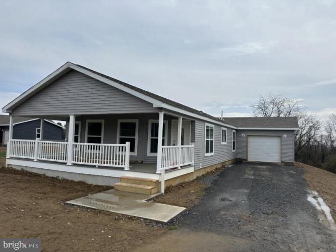 Photo of 65 Ash Road, Hamburg PA