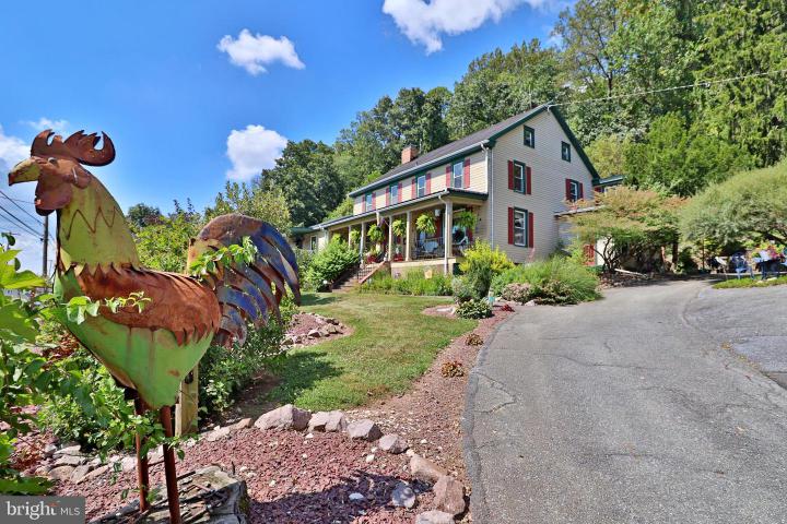 Photo of 2145 Old Lancaster Pike, Reinholds PA